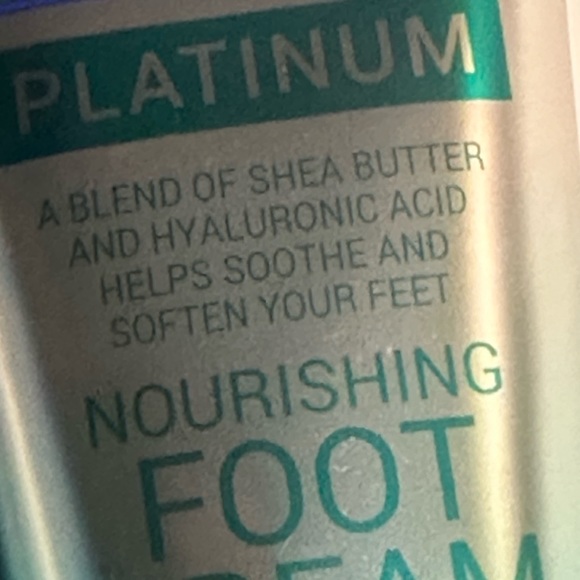 Dermasil Lab Platinum Foot Cream and Hand Cream - Picture 8 of 12